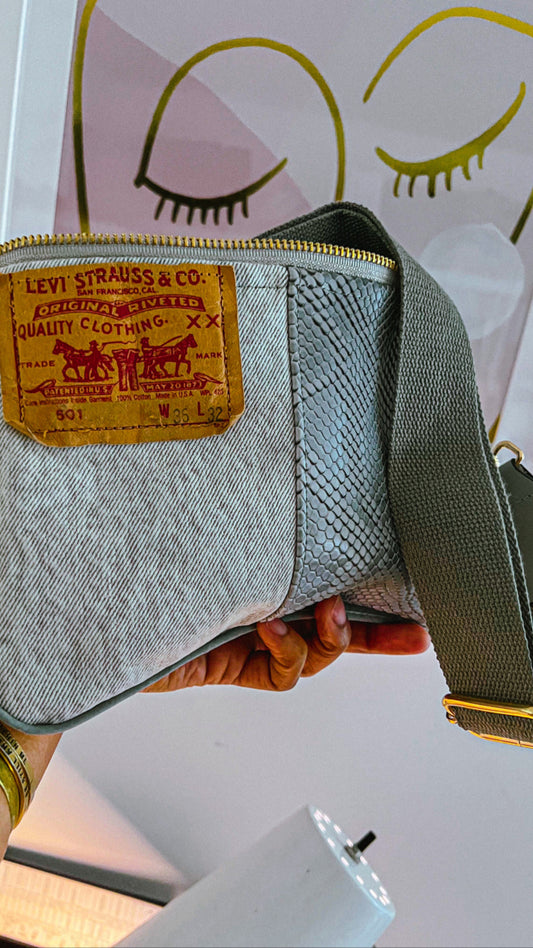 Monochromatic grey Mini Pouchette image 1