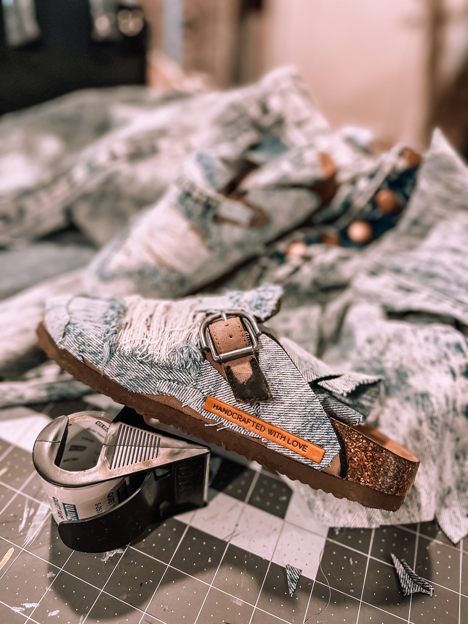 Acid Wash Bagjunki Footbed Clog  image 0